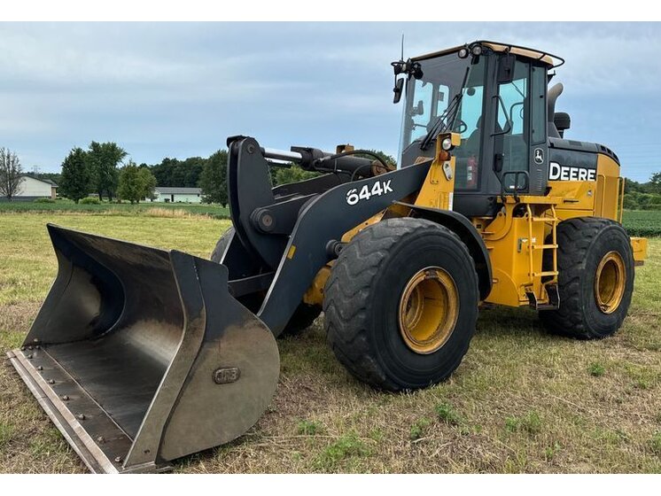 2014 John Deere 644K equipment photo