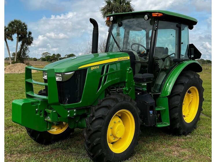 2019 John Deere 5100E