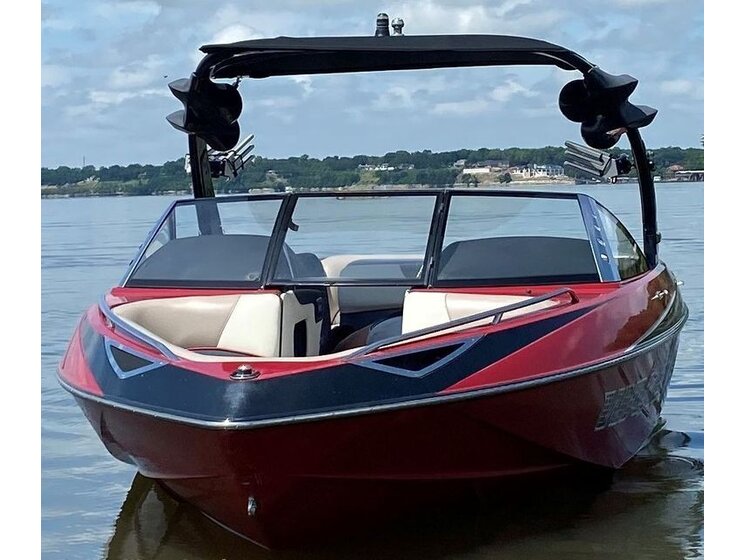 2008 Malibu Wakesetter XTi 23 equipment photo