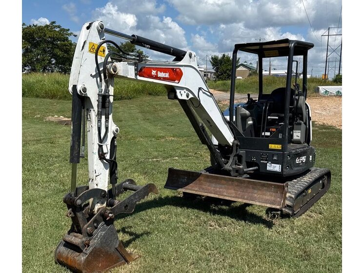 2023 Bobcat E35