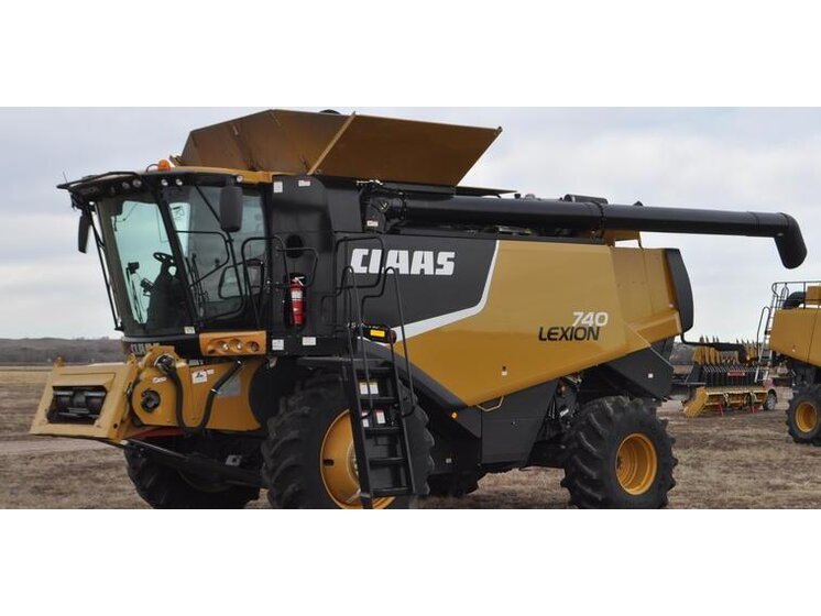 2012 Lexion Claas 740 equipment photo