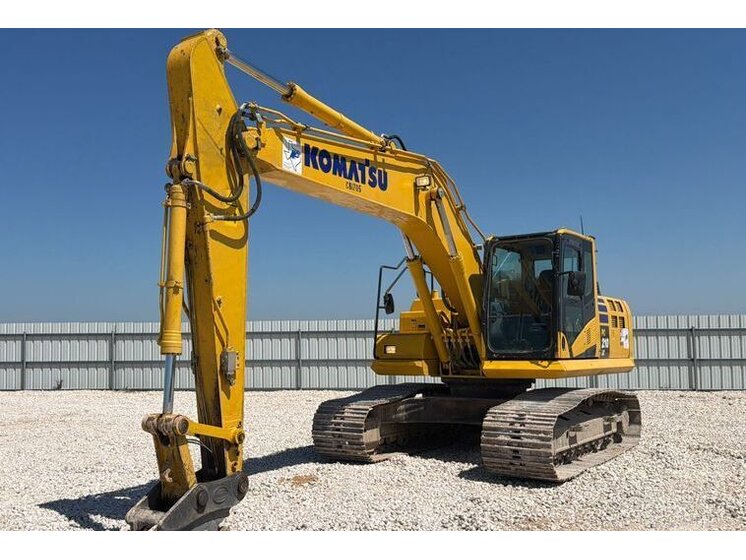 2022 Komatsu PC210LC-11 equipment photo